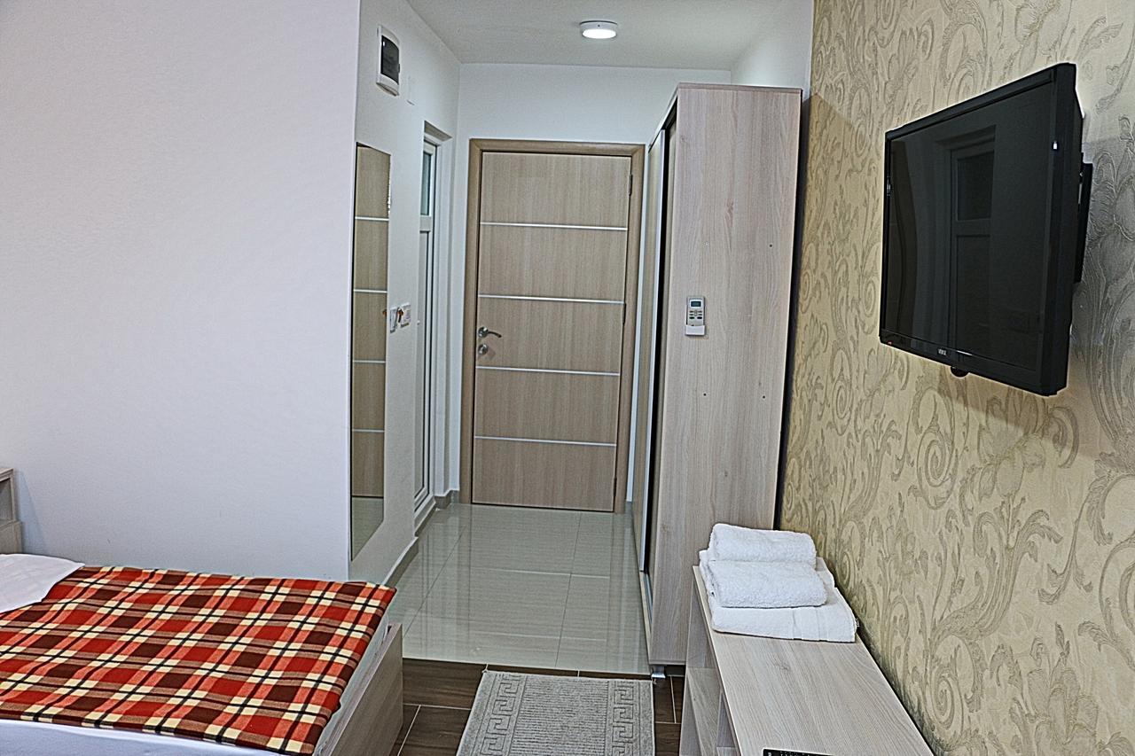 Hotel Ultra Star Skopje Room photo